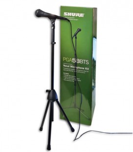 Foto do microfone Shure modelo PGA 58 BTS com cabo, suporte e pinça