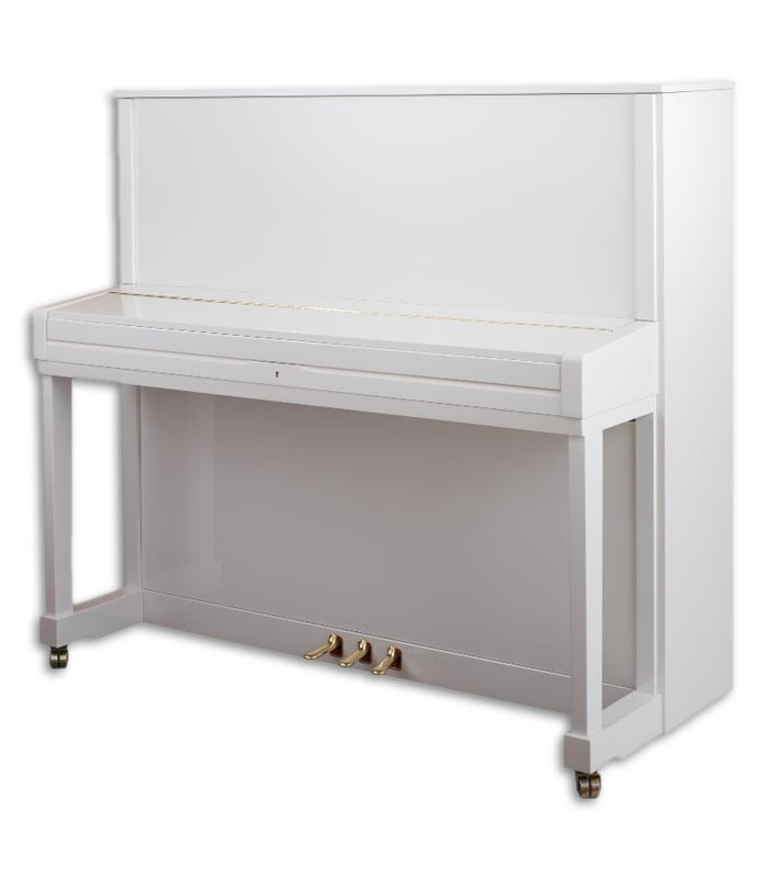 Photo of the Upright Piano Petrof P131 M1 with the fallboard closed