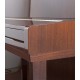 Foto detalle del mueble del Piano Vertical Petrof P131 M1