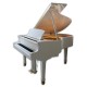 Foto do Piano de Cauda Petrof P173 Breeze com acabamento em branco