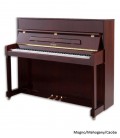 Foto do Piano Vertical Petrof P118 M1 com móvel de mogno