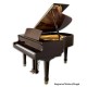 Foto do Piano de Cauda Petrof P173 Breeze com móvel de nogueira