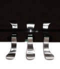Foto dos pedais do Piano Vertical Ritmuller AEU118S PE Silent Classic