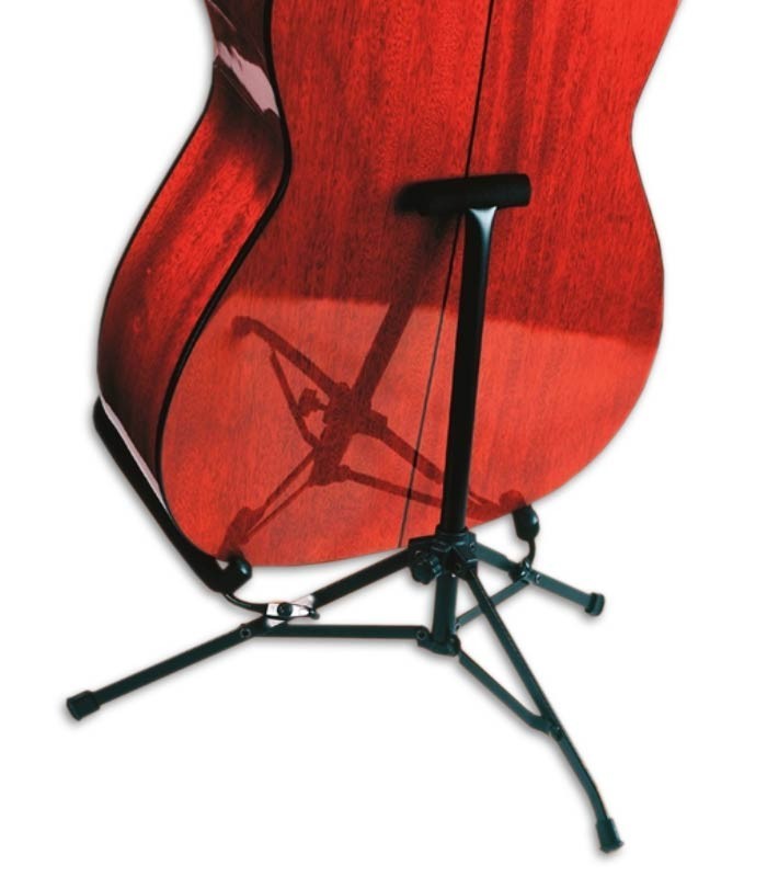 Photo of the Stand Fender FMSA-1 Mini with a guitar