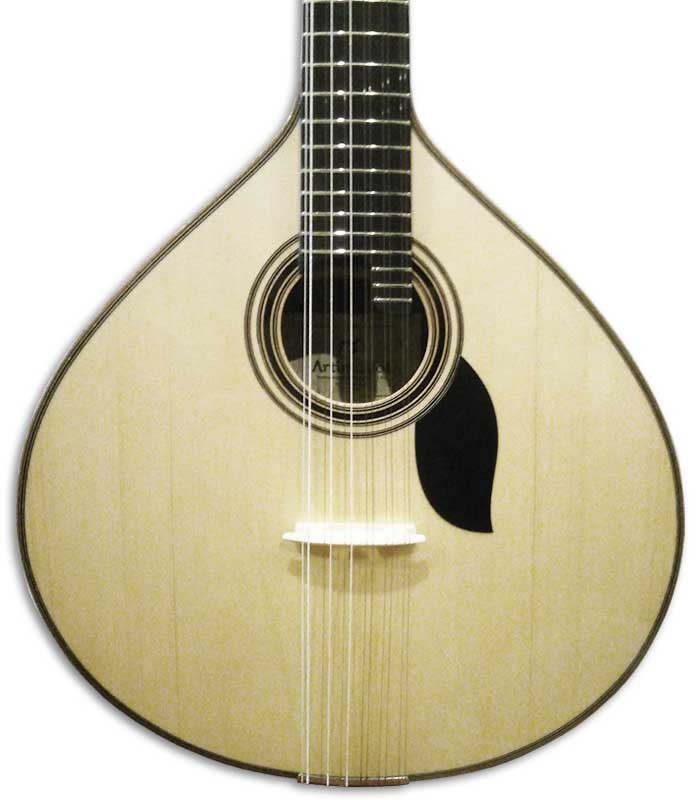 Foto de la tapa de la Guitarra Portuguesa Artimúsica GP71C