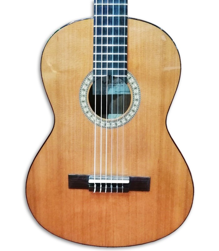 Foto de la tapa de la Guitarra Clásica Artimúsica GC01C 3/4
