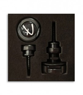 Photo of the Strap lock Fender Infinity in Black color inside the package