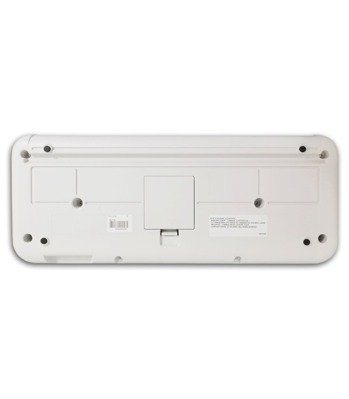 Foto de la parte de abajo del Teclado Portablel Yamaha modelo PSS E30