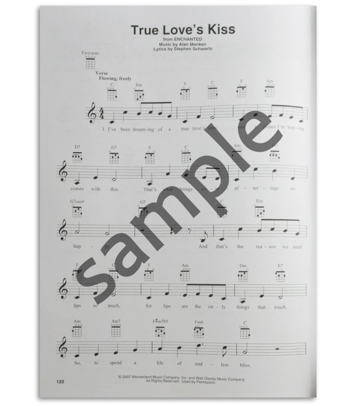 Foto de una muestra del libro First 50 Disney Songs You Should Play on Ukulele