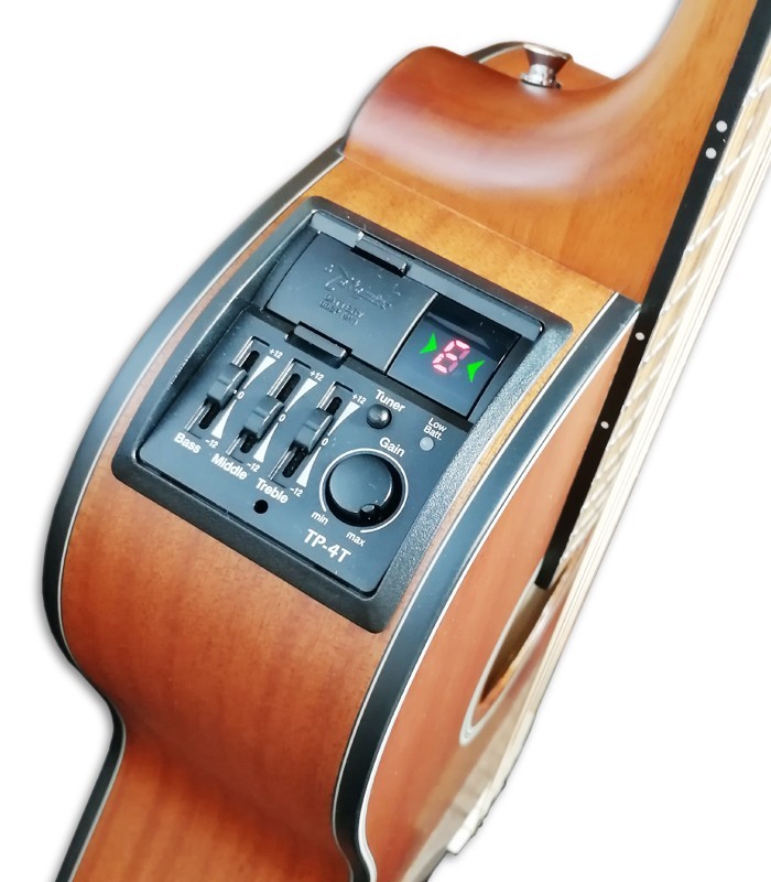 Foto do preamp da Guitarra eletroacústica Takamine modelo GY11ME-NS CW New Yorker