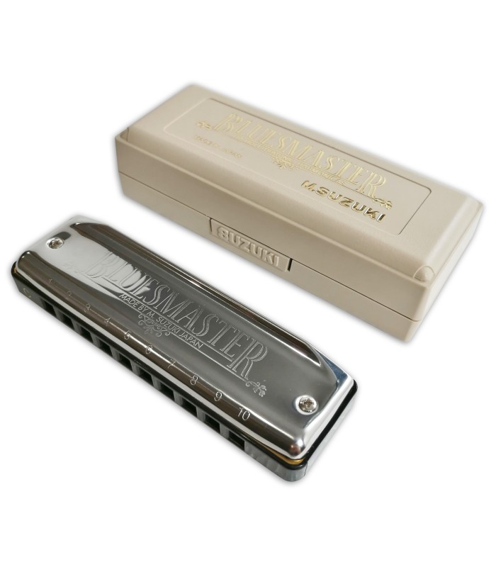 Photo of the Harmonica Suzuki model MR250C Bluesmaster in C with it's case