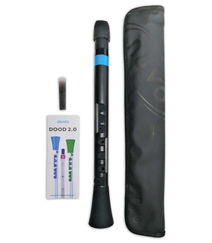 Photo of the clarinet Nuvo N430CL DBBL Dood, the bag, a flyer and the reed