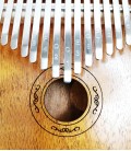 Detail of the kalimba Gewa modelo PG KL M's keys and soundhole