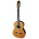 Foto da guitarra clássica Raimundo modelo 128 com tampo em cedro, fundo e ilhargas em pau santo