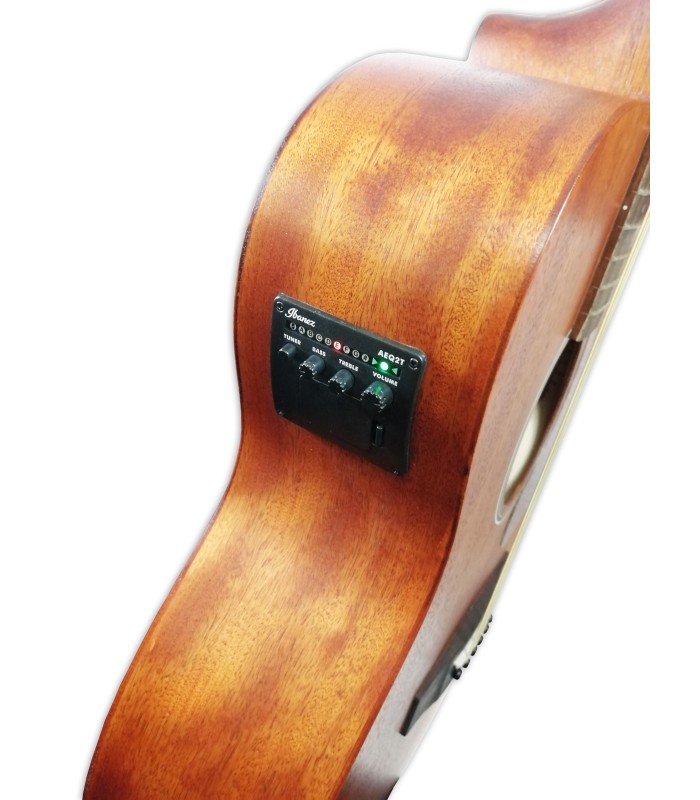 Detalle del preamp de la guitarra electroacústica Ibanez modelo PC12MHCE OPN Grand Concert