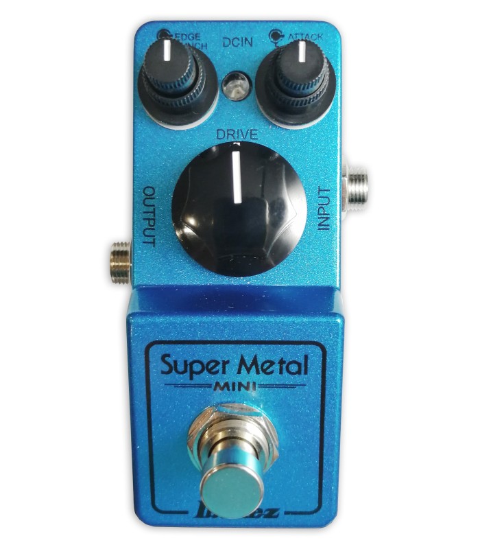 Detalhe dos controlos do pedal Ibanez modelo SMMINI Super Metal Distortion