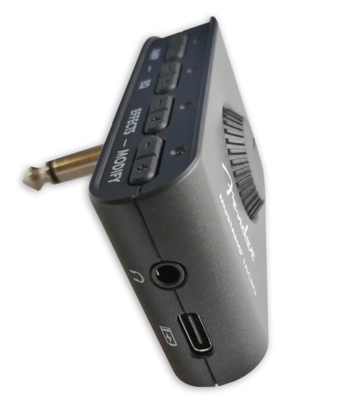 Detail of the input for headphones of the amplifier Fender model Mustang Micro Guitar Headphone Amp