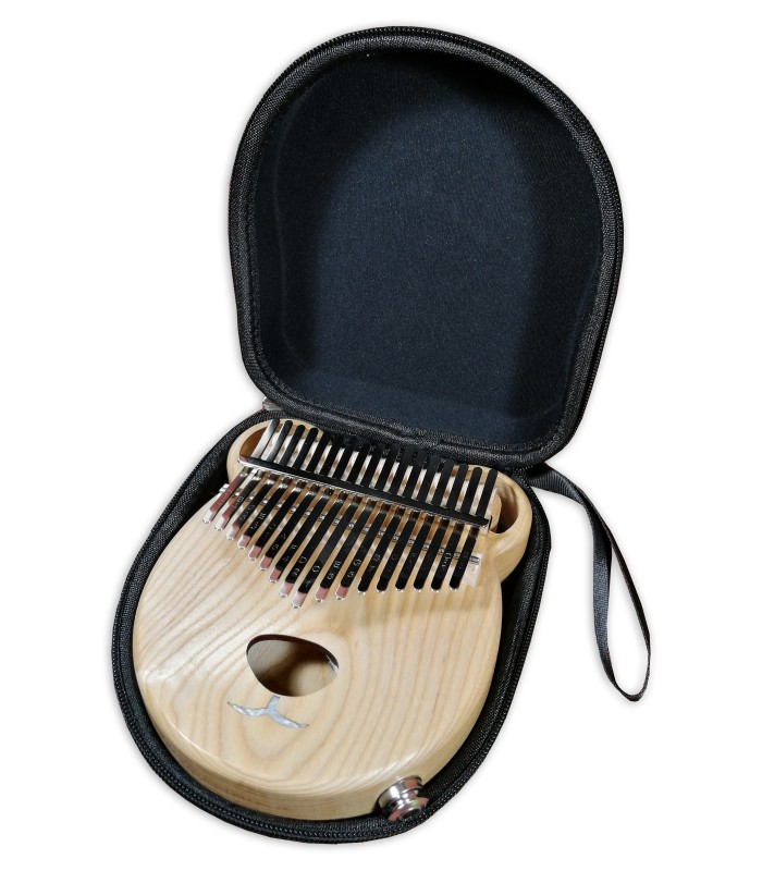Kalimba Gewa modelo PG KL OP electrificada en el interior del estuche