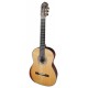 Foto de la guitarra clásica Manuel Rodríguez modelo Magistral F-C con tapa en cedro