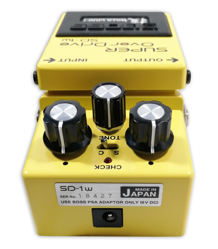 Entrada do alimentador do pedal Boss modelo SD 1W Waza Super Overdrive