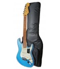 Guitarra eléctrica Fender modelo Player Plus Strat PF OSPK con funda