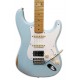 Cuerpo y pastillas de la guitarra eléctrica Fender modelo Vintera 50S Strat HSS MN Limited Edition Sonic Blue