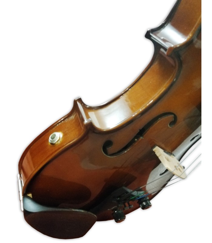 Detalle de la entrada del violin eléctrico modelo Stentor Student II SH 4/4