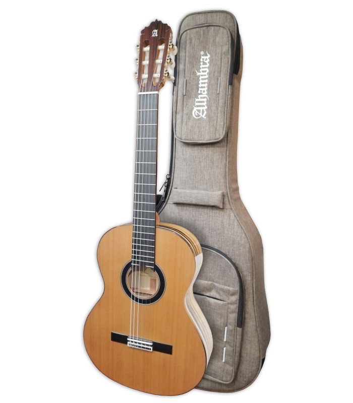 Classical guitar Alhambra model 6 with bag