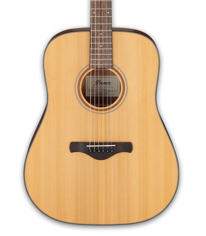 Tampo em cedro maciço da guitarra folk Ibanez modelo AW65LG Dreadnought