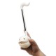 Otamatone modelo Original branco numa mão