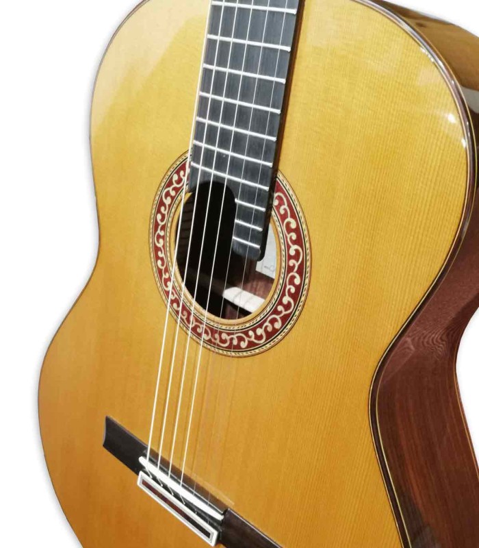 Tapa en cedro macizo de la viola de Fado Artimúsica modelo Lujo Carmo