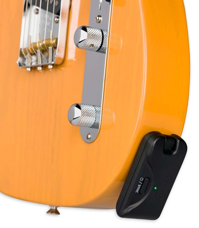 Sistema inalámbrico Fender modelo Telepath aplicado en una guitarra