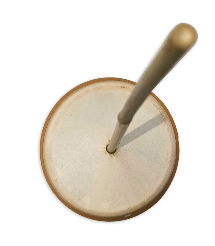 Detail of the stick and natural headskin of the zambomba Samba model 618