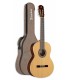 Guitarra clásica Alhambra modelo 2C con tapa en cedro macizo y con funda de 10mm de acolchado