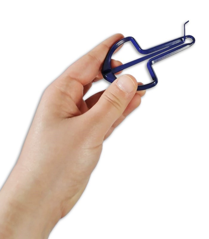 Jaw harp K Schwarz model 10039 12 with a balanced and versatile sound in a hand