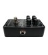 Vista lateral direita do pedal de guitarra Electro-Harmonix Nano Metal Muff mostrando a entrada de instrumento