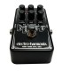 Vista inferior do pedal Electro-Harmonix Nano Metal Muff com interruptor de pé e caixa metálica resistente