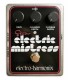 Pedal Electro-Harmonix Stereo Electric Mistress con efectos de Flanger y Chorus