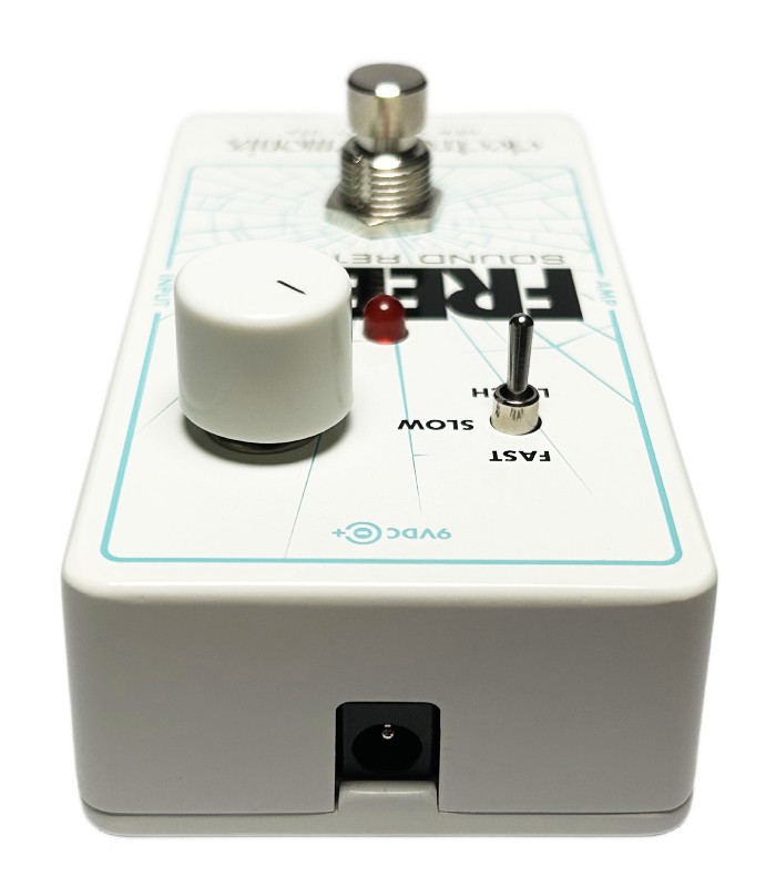 Vista superior del pedal Electro-Harmonix Freeze mostrando perillas de efecto y entrada de alimentación