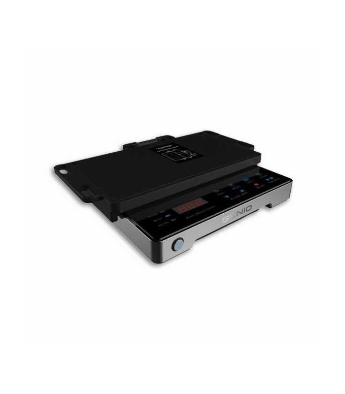O sistema GENIO BASIC α permite gravar áudio ou acompanhar faixas. Inclui metrónomo, transpositor e efeitos de som