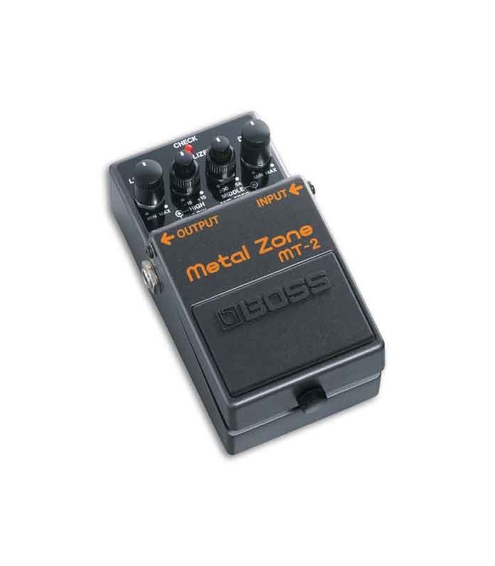 3/4 photo of pedal Boss MT-2