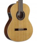 Corpo e roseta da guitarra clássica Alhambra 1C EZ. Tampo em cedro maciço, que lhe confere uma tonalidade quente e rica.