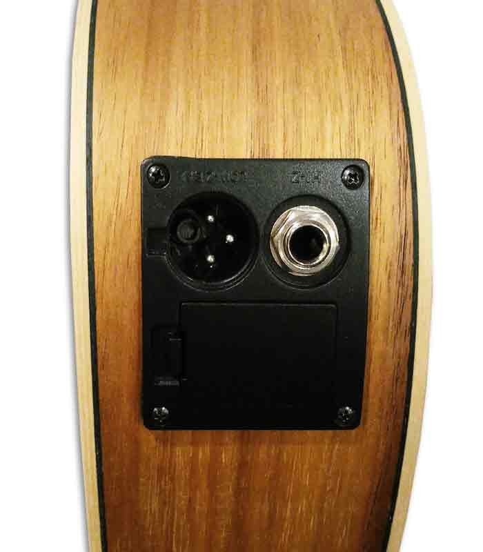 Entrada de jack e compartimento da bateria do guitalele APC GC CW Classic