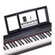 Roland Go Piano 88 com tablet na estante 