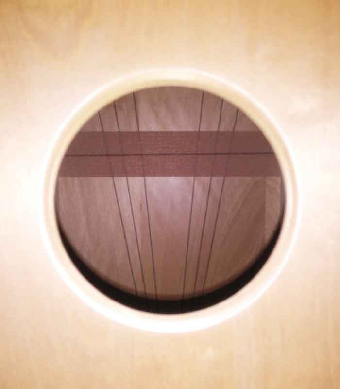 Snare drum mechanism of cajón Pepote Percus