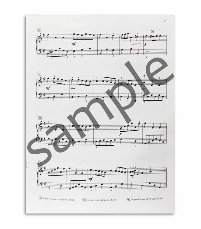 Nova amostra de página do livro Suzuki Piano School Vol 2 FR IT ES MB9319