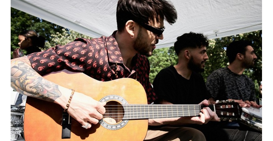 10 músicas fáceis dos anos 2000 para tocar na guitarra
