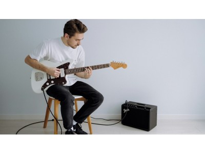 Como escolher a vossa primeira guitarra elétrica